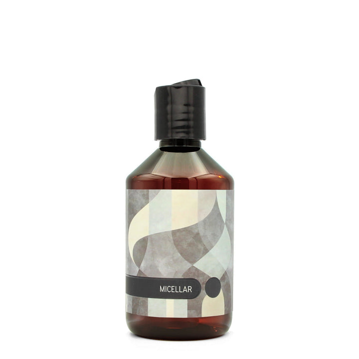 BY MONO plniteľná fľaštička „Abstract“ – micelárna voda, 250 ml, čierny disc-top uzáver