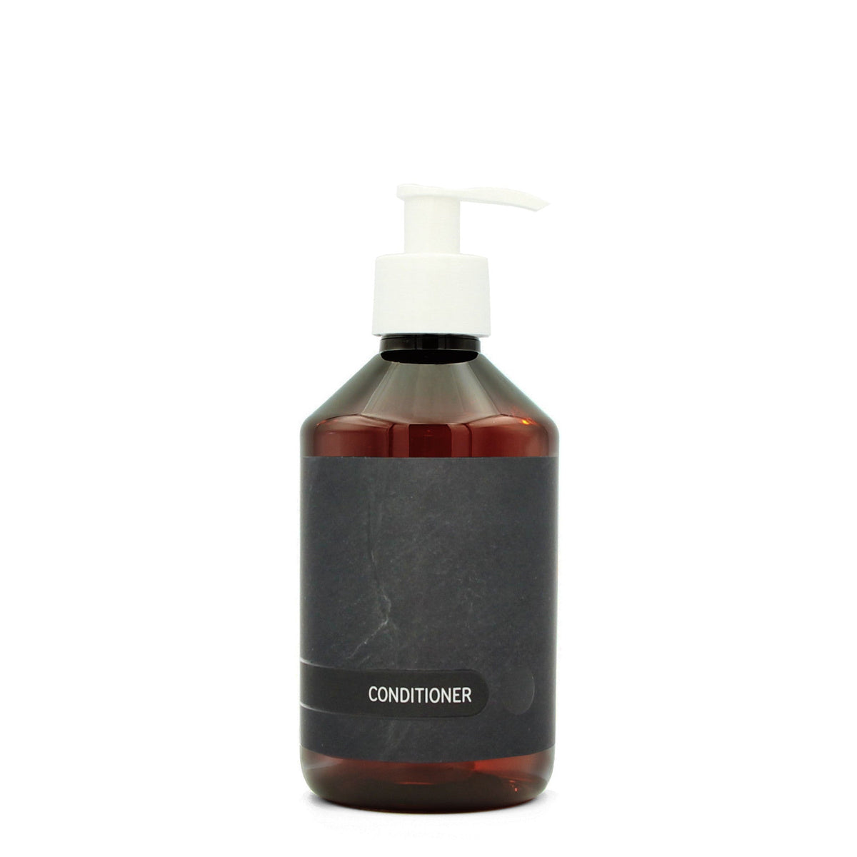BY MONO plniteľná fľaštička „Black Slate“ – kondicionér, 250 ml, biela pumpička