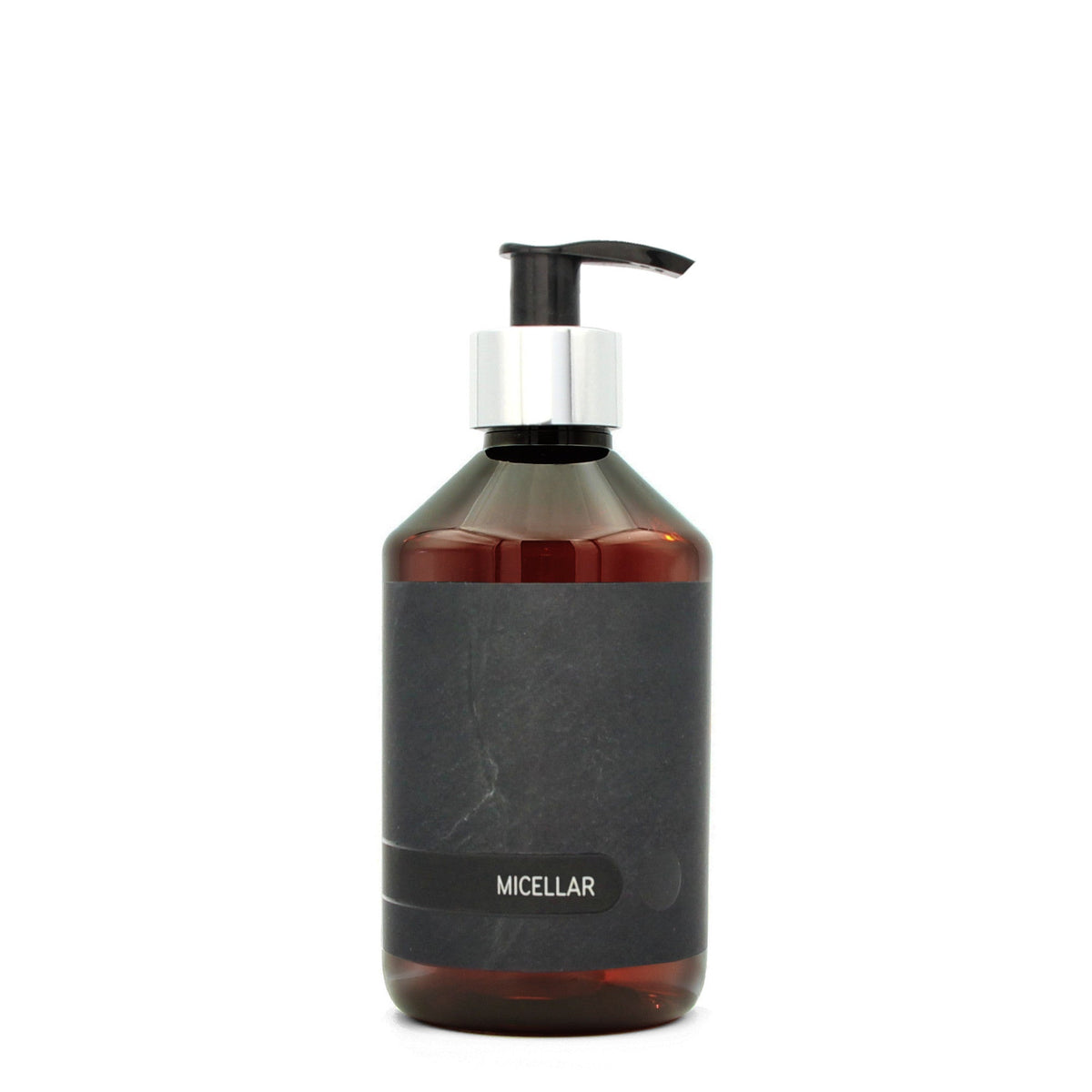 BY MONO plnitelná lahvička „Black Slate“ – micelární voda, 250 ml, stříbrná pumpička