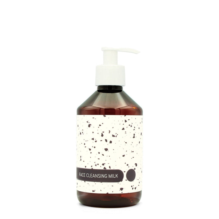 BY MONO plniteľná fľaštička „Terrazzo“ – pleťové čistiace mlieko, 250 ml, biela pumpička